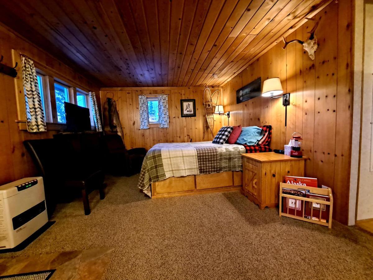 Northwoods Cottage Bed And Breakfast Fairbanks Exterior foto